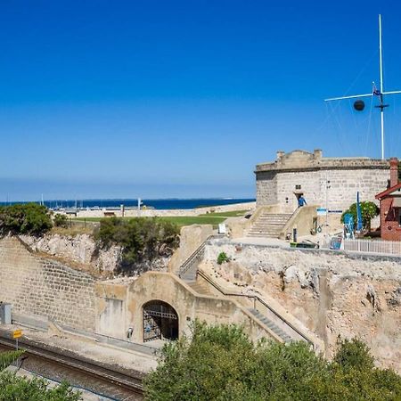 West End Warehouse Historical Opposite Beach Fremantle Luaran gambar